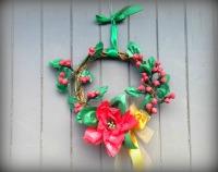 Traditional Christmas Wreath - Paper Poinsettia and Holly